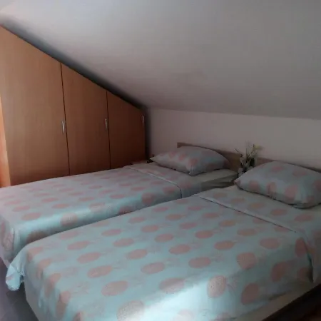 Inn Hills *